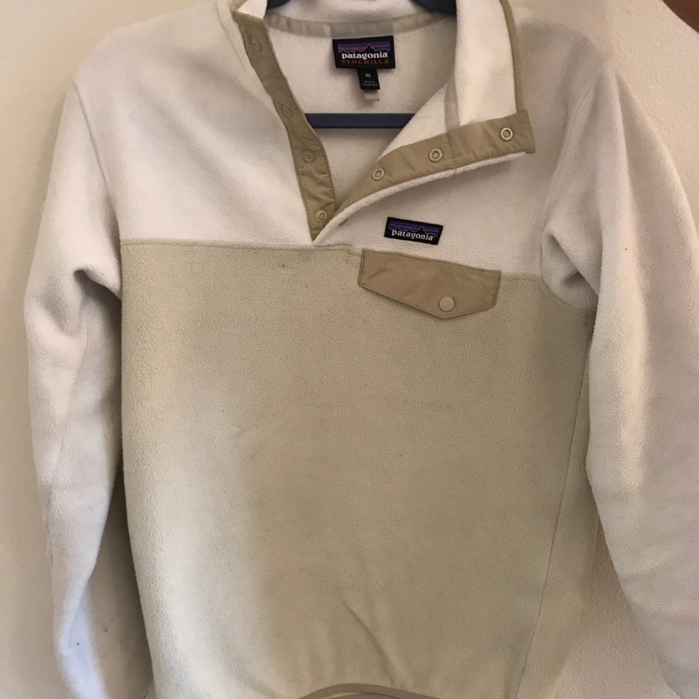 Tan/white Patagonia